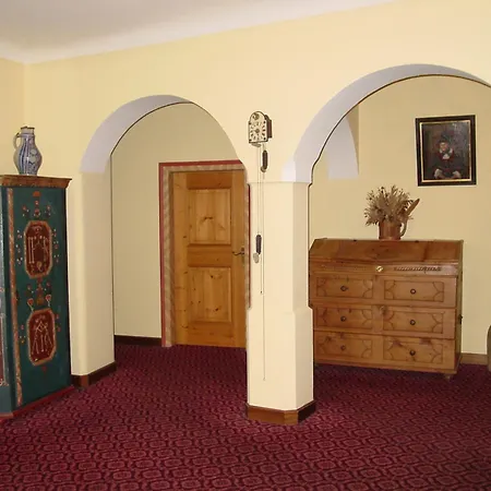 Bauernhof Plonerhof Algund